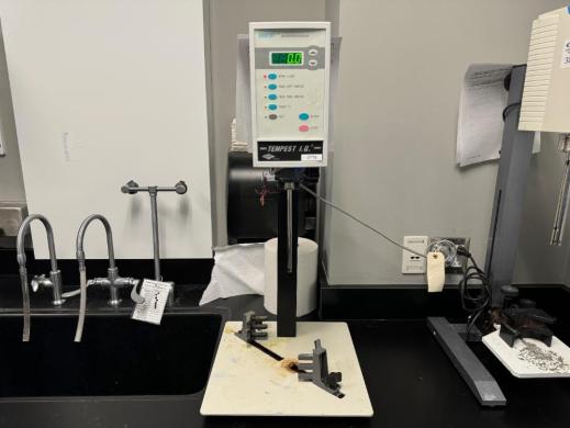 VirTis Tempest I.Q.2 Digital Speed-Controlled Laboratory Homogenizer-cover