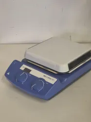 IKA C-MAG HS 7 Package Ceramic Plate Magnetic Stirrer with Heating, 3 of 7