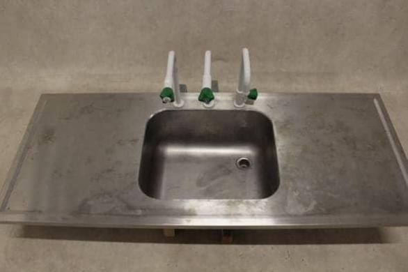 Stainless Steel Counter Top with Sink and 3 Taps-cover