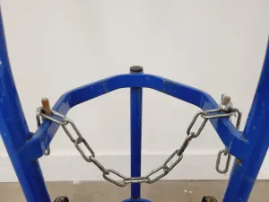 Single Gas Canister Truck with Cylinder Restraining Chains for Laboratory Gas Cylinder Transport, 3 of 6