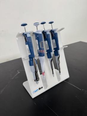 VWR Ergonomic High Performance Single Channel Pipettes - Quantity 4-cover