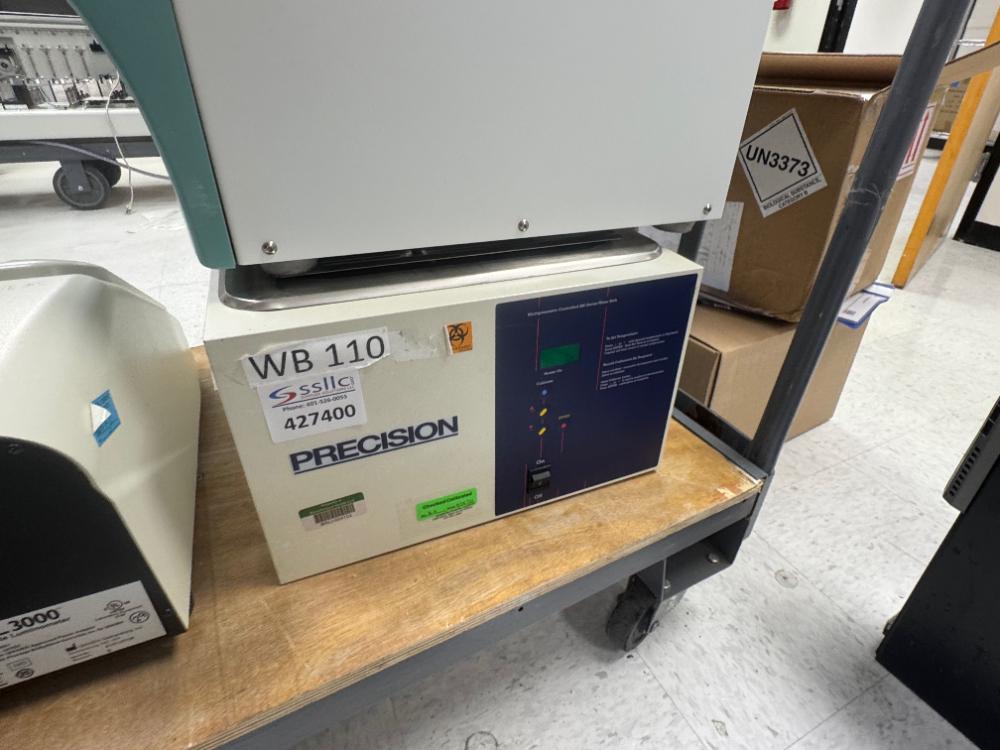 Thermo Scientific Precision Water Bath Model 51221052 for Controlled Laboratory Heating