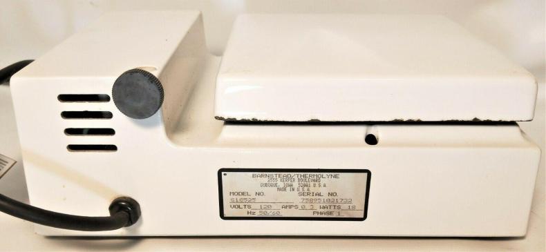 Thermolyne Nuova S18525 Magnetic Stirrer with 7" x 7" Chemically Resistant Plate-cover