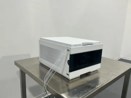 Agilent Technologies 1290 Infinity Binary Pump G4220A High-Performance HPLC Pump