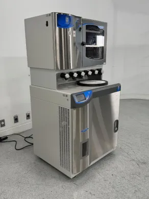 Labconco FreeZone Model 711212110 Benchtop Freeze Dryer with 12L Collector and Touchscreen Control