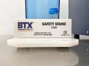 BTX ECM 2001 Electroporator with AC/DC Electrofusion and Square-Wave Pulse Capability, 11 of 15