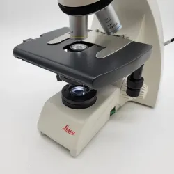 Leica DM750 LED Compound Microscope with 4x, 10x, 40x, and 100x Oil Objectives, 7 of 8