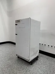 Electrolux FFU09KOFWO Free-Standing Commercial Freezer with Wire Shelves, 2 of 4