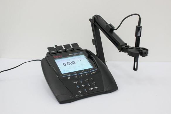 Thermo Scientific Orion VersaStar Pro Meter V17147 for pH and Conductivity Measurement-cover