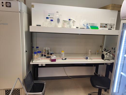 Interflow Horizontal Laminar Flow Cabinet Cross-Flow Clean Bench