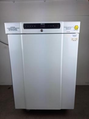 Gram Vio Compact 610 Laboratory Refrigerator-cover