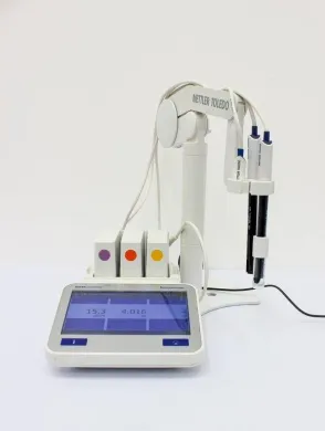 Mettler-Toledo Seven Excellence Multiparameter pH Meter 120V