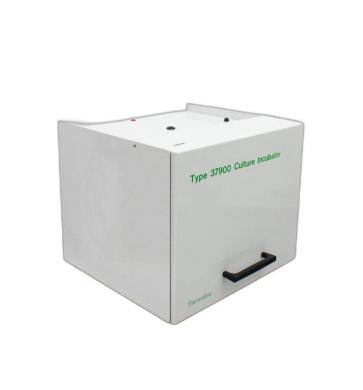 Barnstead/Thermolyne I37925 Type 37900 Culture Incubator with 37°C Temperature Control-cover