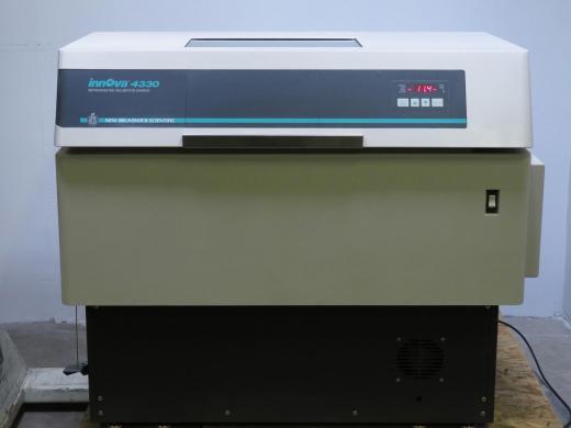 New Brunswick Innova 4330 Refrigerated Incubator Shaker-cover