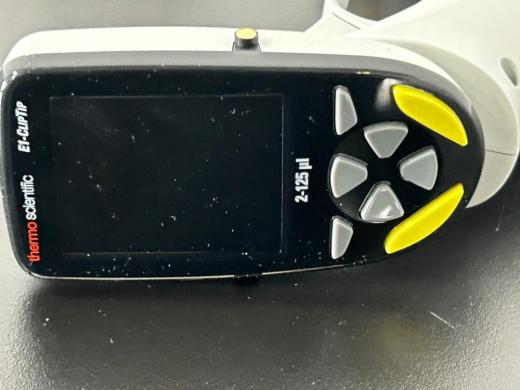 Thermo Scientific E1-ClipTip Electronic 8-Channel Multichannel Pipette-cover