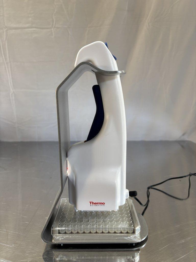 Thermo Scientific 4105MAT 8-Channel Automated Decapper Unit for Laboratory Sample Processing