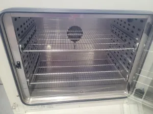 BINDER KB-115 Refrigerated Incubator/Drying Oven, 5 of 7