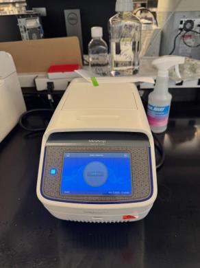 Applied Biosystems MiniAmp Thermal Cycler Model A37028 – Compact PCR Instrument with 48-Well Block-cover