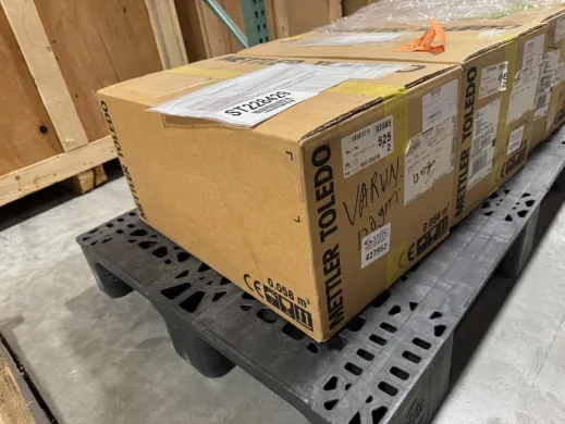 Unused Mettler Toledo XSR1202S Digital Scale
