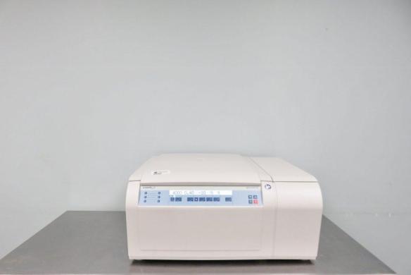 Thermo Scientific MegaStar 4R Refrigerated Benchtop Centrifuge, 4,000 rpm, 3739 x g-cover