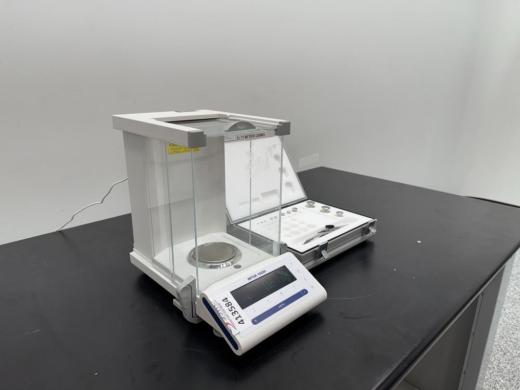 Mettler Toledo MS105DU Analytical Balance-cover