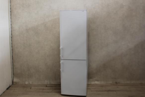 Liebherr CU 3311 Laboratory Refrigerator with Freezer Compartment, 294 L Capacity-cover
