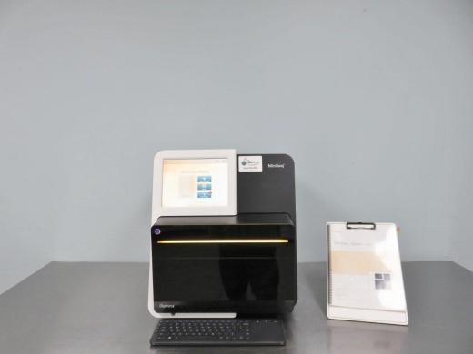 illumina MiniSeq DNA Sequencer-cover