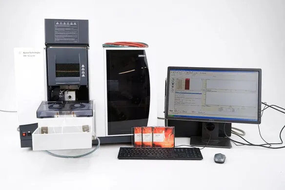 Agilent 240FS Flame Atomic Absorption Spectrometer with SIPS Software and Hollow Cathode Lamps