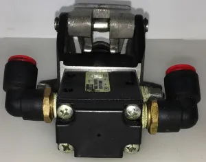 Parker Hannifin DirectAir 4 Series Manual Air Control Valve, 3 of 4