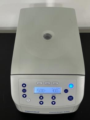 Eppendorf Benchtop Centrifuge 5425 with Fixed-Angle Rotor for 24 x 1.5/2.0 mL Tubes-cover