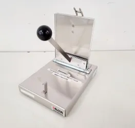 Delcon Manual Plasma Press Laboratory Equipment, 6 of 10