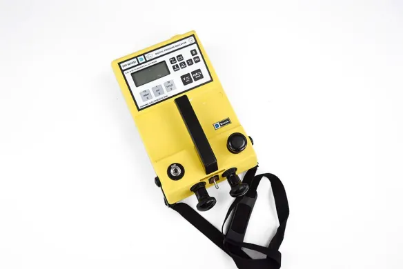 Druck DPI-601 IS Digital Pressure Indicator and Pressure Calibrator, 70 mbar