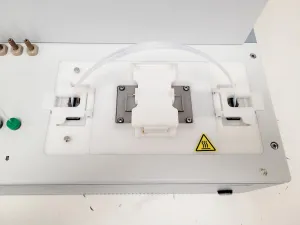 Illumina Genome Analyser IIx System with PEM IIX and Cluster Station for High-Throughput DNA Sequencing, 25 of 39