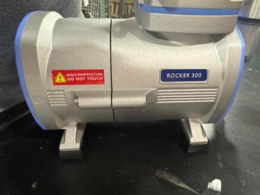 Rocker 300 Vacuum Pump-cover