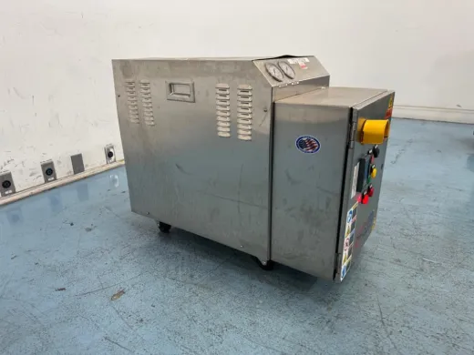 Mokon DT4309AFJ Industrial Temperature Control Unit with Pressure Gauges