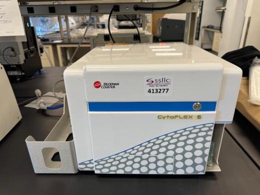 Beckman Coulter CytoFlex S Benchtop Multiparameter Flow Cytometer with Three Laser Modules-cover