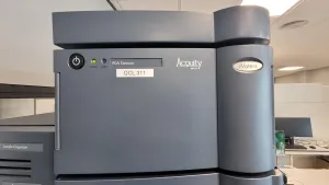 Waters Acquity H-Class UPLC System Lab, 6 of 19