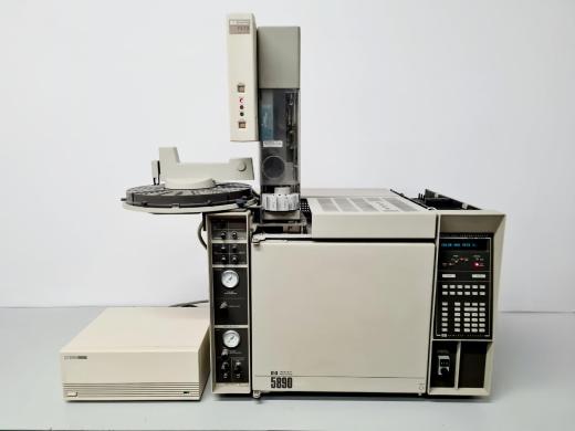 Hewlett Packard 5890 Gas Chromatograph with 7673A Controller and 7673 Injector-cover