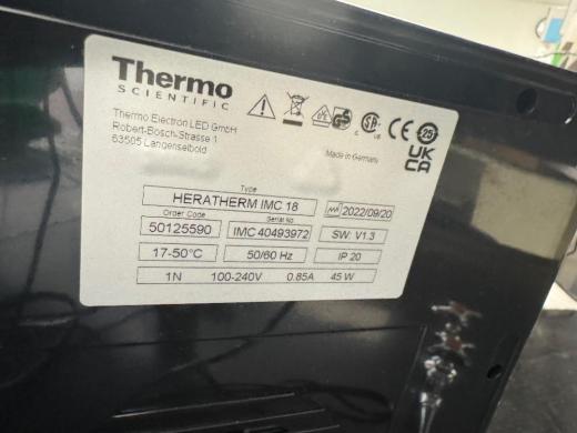 Thermo Fisher Scientific HERAtherm IMC 18 Benchtop Incubator with Digital Temperature Control-cover