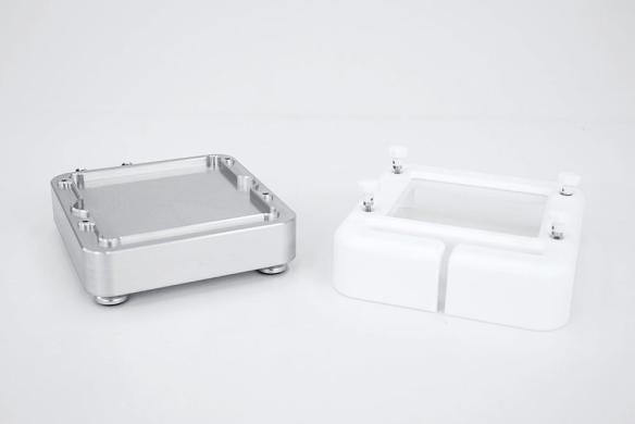 Uniqsis Cold Chip Heating and Cooling Reactor for GSM Microreaction Chips-cover