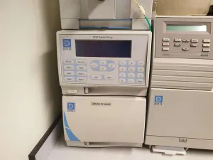 Dionex HPLC System with Comprehensive Components, 2 of 5