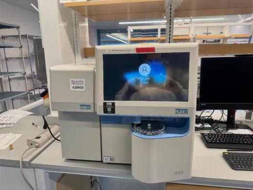 Nova Biomedical BioProfile FLEX2 Automated Blood Gas and Chemistry Analyzer-cover