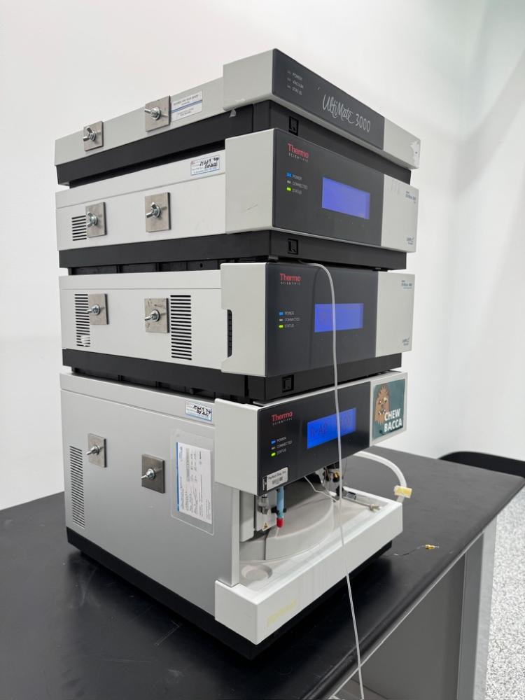 Thermo Scientific Dionex Ultimate 3000 UHPLC system