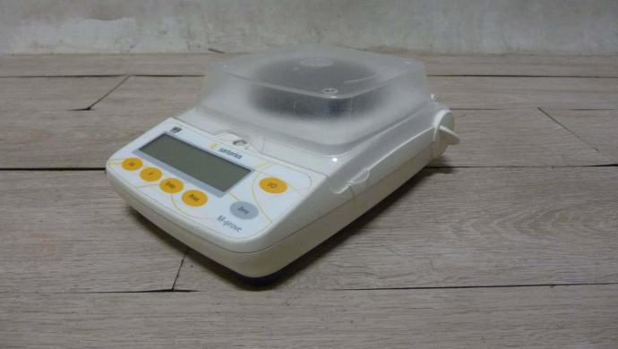 Sartorius AY303 Precision Balance-cover
