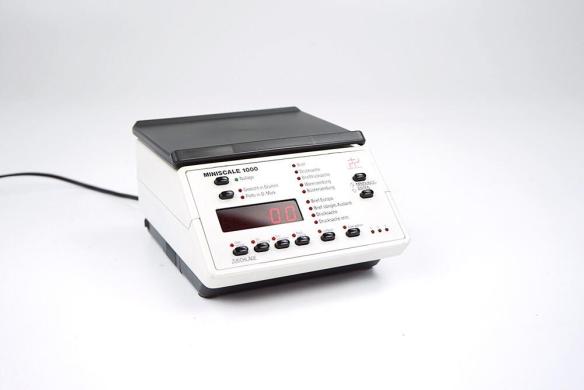FP Francotyp Postalia Miniscale 1000 Digital Letter Scale with LCD Display-cover