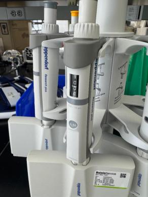Eppendorf Research Plus Multichannel PIpettes - Quantity 4-cover