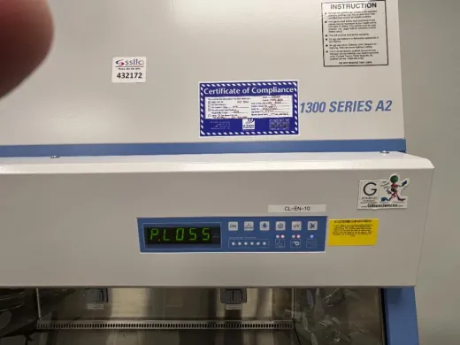 Thermo Scientific 1300 Series A2 4-Foot Class II Biosafety Cabinet, Sterile & Cleanroom Work
