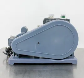 Welch Duoseal Vacuum Pump Model 1402, 7 Torr, 120V/220V, Made in USA, 10 of 11
