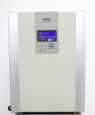 Sanyo MCO-19AIC 170L UV CO2 Incubator with Direct Heat and Air Jacket System-cover