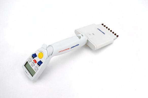 Eppendorf Research Pro 5–100 µL 8-Channel Electronic Pipette